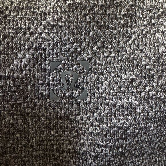 Lululemon T.H.E. Short 7" Mesh *Liner Graphite Grey / Vapor Size Medium - Picture 5 of 5